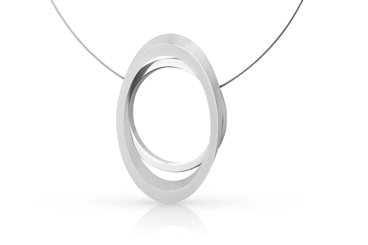 collier_grote_ring_met_ov_2.webp Collier Grote ring met Ovaal C242