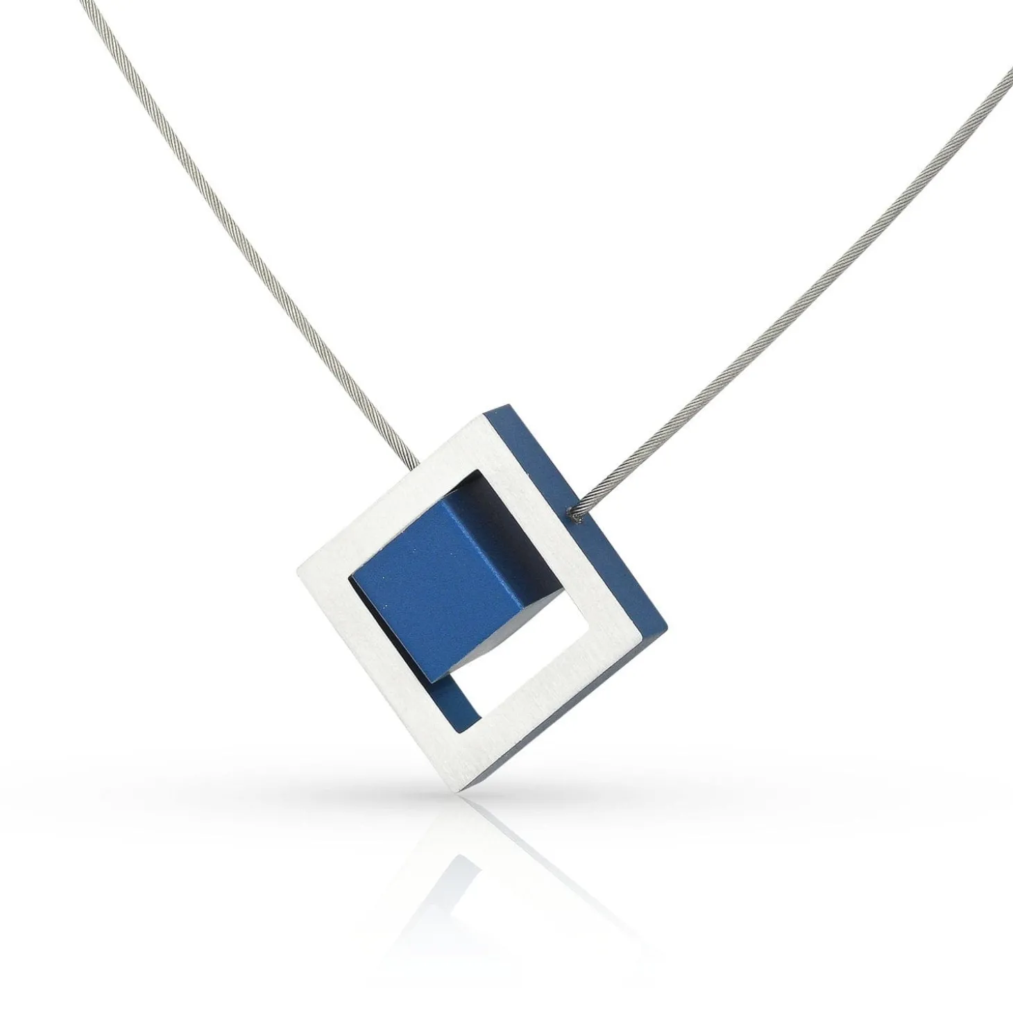ketting_kate_blauw__cb_1.webp Ketting KATE blauw | C25B
